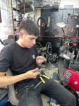 Johan stick online show from December 18, 5:30 pm