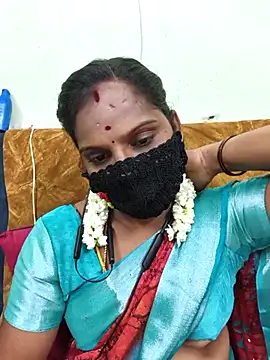 Snapshot of Tamil_Pallavi chatting on April 28, 5:40 pm Tamil Pallavi online show from April 28, 5:40 pm
