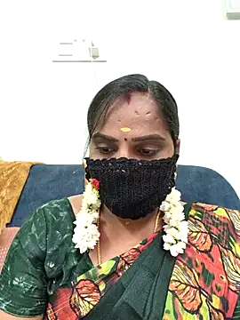Snapshot of Tamil_Pallavi chatting on June 18, 5:50 pm Tamil Pallavi online show from June 18, 5:50 pm