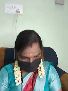 Snapshot of Tamil_Pallavi chatting on July 6, 4:53 pm Tamil Pallavi online show from July 6, 4:53 pm