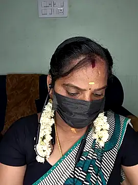 Snapshot of Tamil_Pallavi chatting on July 9, 5:50 pm Tamil Pallavi online show from July 9, 5:50 pm