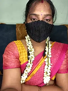 Snapshot of Tamil_Pallavi chatting on July 29, 7:23 pm Tamil Pallavi online show from July 29, 7:23 pm