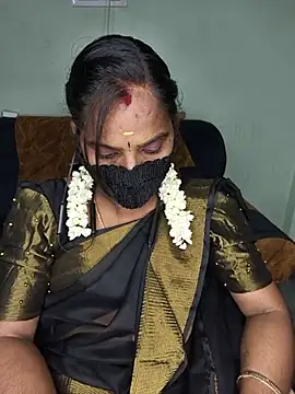 Snapshot of Tamil_Pallavi chatting on August 1, 5:12 pm Tamil Pallavi online show from August 1, 5:12 pm