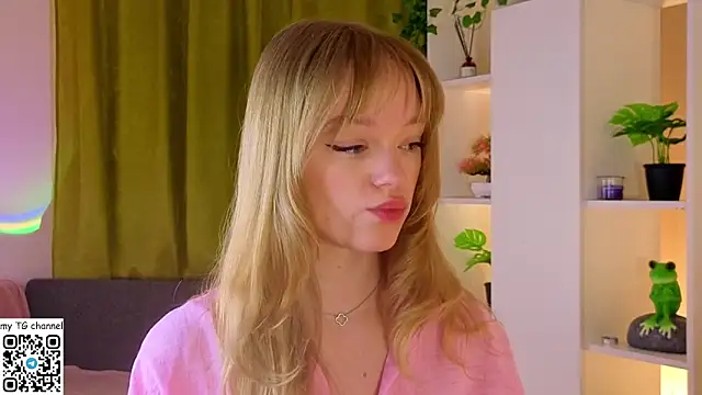 MatthewHoffis online show from April 9, 8:14 pm