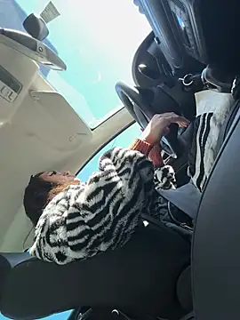 Snapshot of SiennaLuxexx chatting on February 12, 11:49 am SiennaLuxexx online show from February 12, 11:49 am