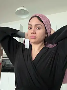 Snapshot of SiennaLuxexx chatting on February 18, 12:12 pm SiennaLuxexx online show from February 18, 12:12 pm