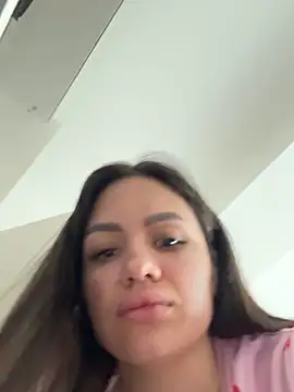 SiennaLuxexx online show from March 6, 1:07 pm