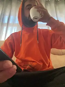 Snapshot of Ghost-Zero chatting on March 18, 8:17 am Ghost-Zero online show from March 18, 8:17 am