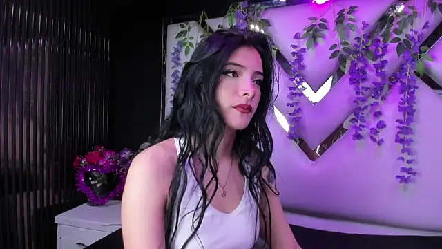 liinzy rouse69 online show from April 7, 2:06 pm