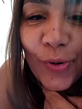 Snapshot of soy_sofie1 chatting on February 4, 1:11 am soy sofie1 online show from February 4, 1:11 am