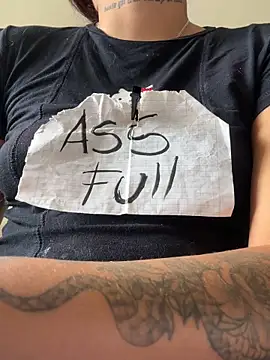 Snapshot of Slut_Dirty_Nastyy chatting on February 18, 4:58 pm Slut Dirty Nastyy online show from February 18, 4:58 pm