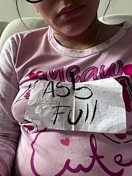 Snapshot of Slut_Dirty_Nastyy chatting on March 1, 8:44 pm Slut Dirty Nastyy online show from March 1, 8:44 pm