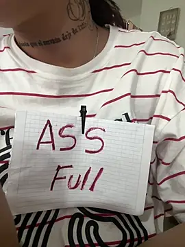 Snapshot of Slut_Dirty_Nastyy chatting on March 3, 10:26 pm Slut Dirty Nastyy online show from March 3, 10:26 pm