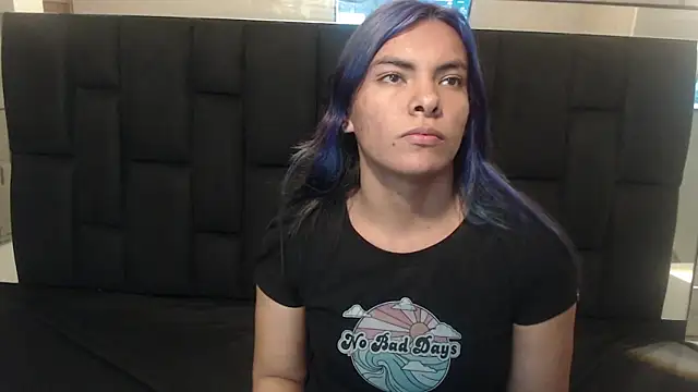 hanna13  online show from December 3, 10:08 pm