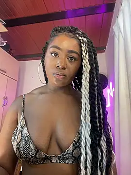 Snapshot of Cynthia_es chatting on April 24, 4:20 pm Cynthia es online show from April 24, 4:20 pm