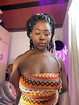 Snapshot of Cynthia_es chatting on April 30, 3:51 pm Cynthia es online show from April 30, 3:51 pm