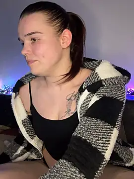 LoreenKinky online show from February 12, 7:09 pm