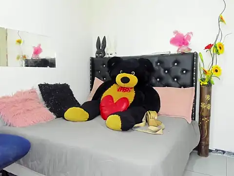 BlakeNoir  online show from April 13, 12:49 am