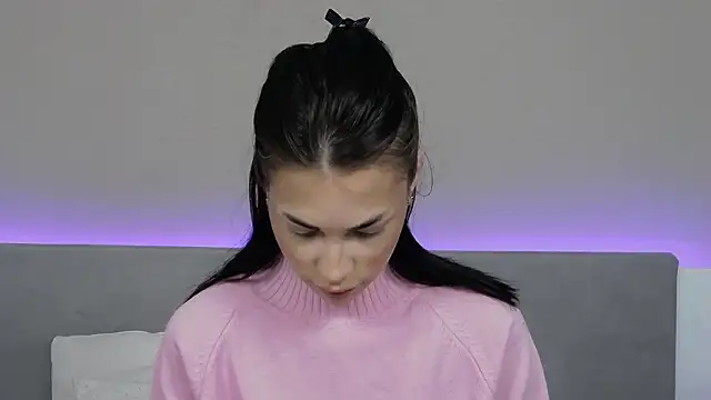 Snapshot of RachaelMils chatting on January 16, 3:43 am RachaelMils online show from January 16, 3:43 am