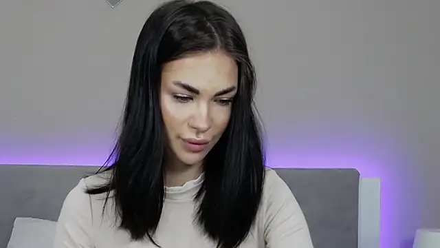 Snapshot of RachaelMils chatting on February 4, 4:07 am RachaelMils online show from February 4, 4:07 am