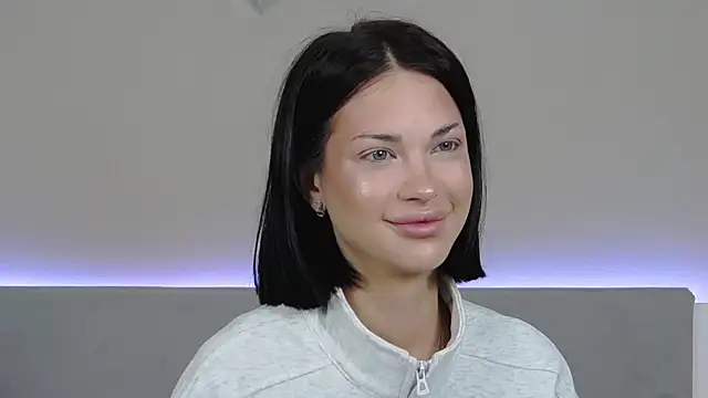 RachaelMils online show from April 9, 3:39 am