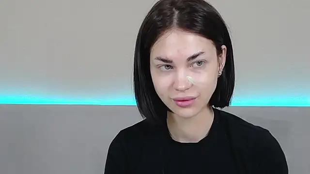 RachaelMils online show from April 18, 3:54 am