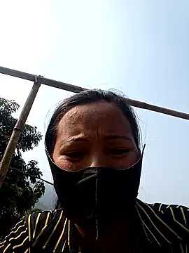 felicity chloe online show from January 13, 4:29 am