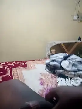 Snapshot of PoweringAlms chatting on December 17, 9:43 pm PoweringAlms online show from December 17, 9:43 pm