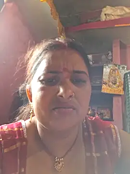 Snapshot of Your-shreya143 chatting on May 19, 7:15 am Your-shreya143 online show from May 19, 7:15 am