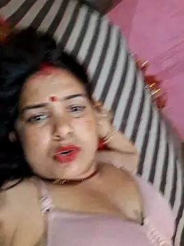 Snapshot of Your-shreya143 chatting on May 21, 10:50 pm Your-shreya143 online show from May 21, 10:50 pm