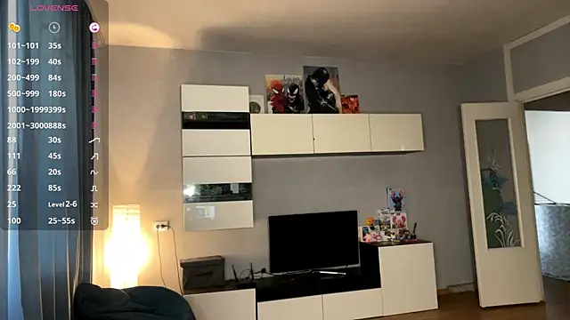 AveryBerkson online show from February 25, 10:03 am