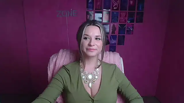 Melodie Aster online show from March 2, 7:15 am