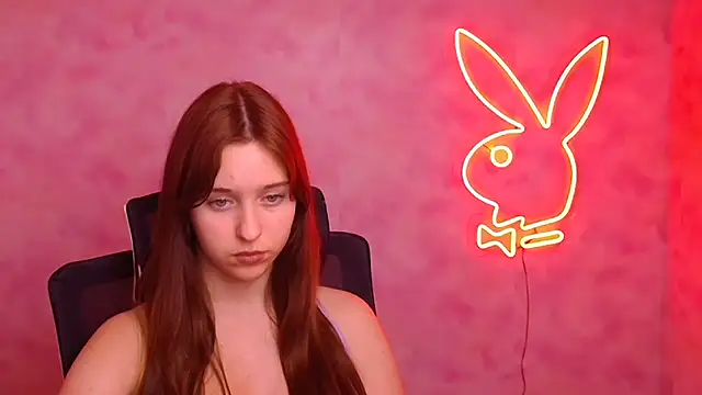 Snapshot of Lilu_May chatting on December 4, 4:05 pm Lilu May online show from December 4, 4:05 pm