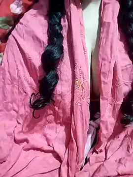 hottyrose69 online show from February 5, 9:30 pm