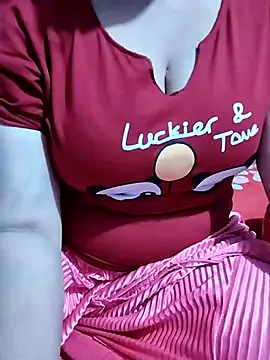 hottyrose69 online show from March 31, 3:34 pm