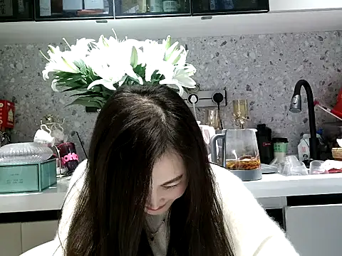 Monica8810 online show from December 16, 5:07 pm