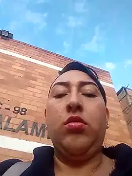 Valeria montana  online show from April 2, 11:19 am