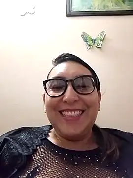 Snapshot of Valeria_montana_ chatting on April 22, 12:02 am Valeria montana online show from April 22, 12:02 am
