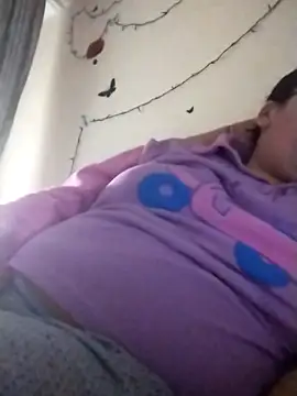 Snapshot of Dana92va chatting on February 4, 11:05 am Dana92va online show from February 4, 11:05 am