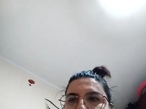 Snapshot of Dana92va chatting on February 23, 5:54 pm Dana92va online show from February 23, 5:54 pm