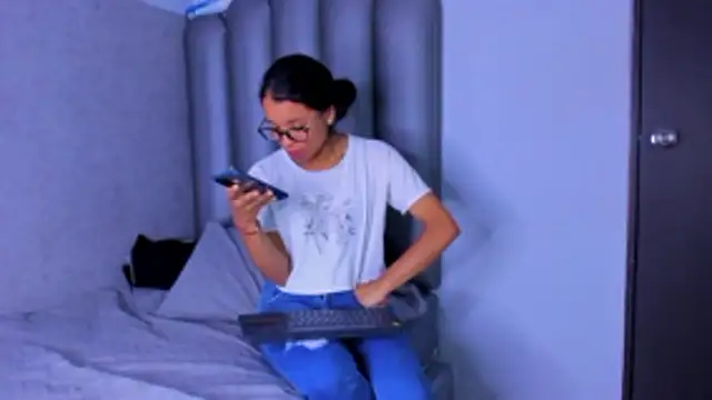 pitufa- online show from January 5, 8:45 pm