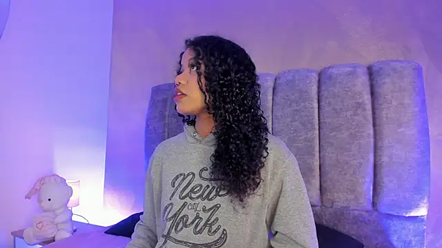 arianna roxe online show from February 21, 8:37 am