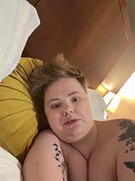 kimberlyAnnwilber96 online show from December 2, 9:54 pm