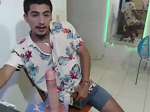 maxI dick33 online show from April 3, 1:58 am