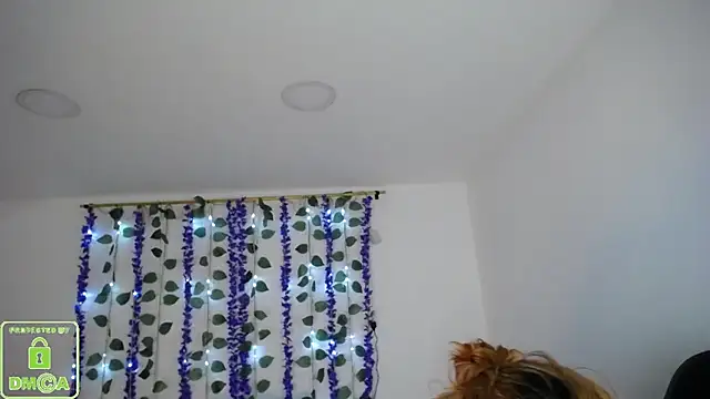 Mia Duque1999 online show from April 11, 9:30 pm