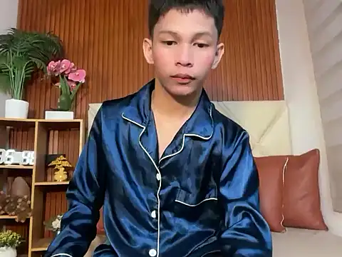 TheBoyAboveYou online show from February 23, 3:53 pm