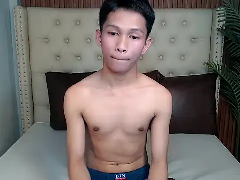 TheBoyAboveYou online show from March 20, 5:29 pm