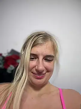 Snapshot of Betsy chatting on February 14, 4:20 pm Betsy online show from February 14, 4:20 pm