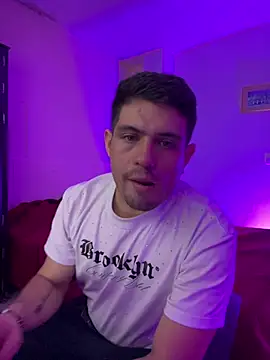 williamsmiiths16 online show from January 10, 3:30 am