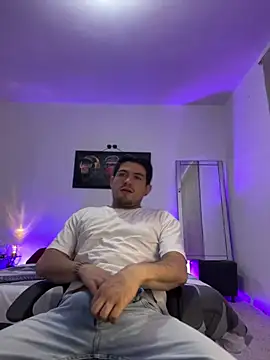 williamsmiiths16 online show from May 6, 11:37 am